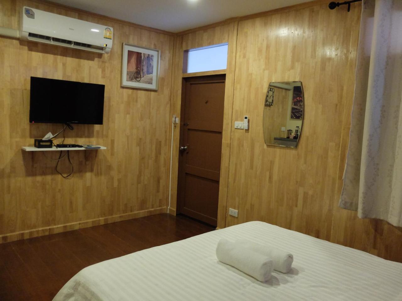 Bed In Beyt Boutique Hotel Nonthaburi Buitenkant foto