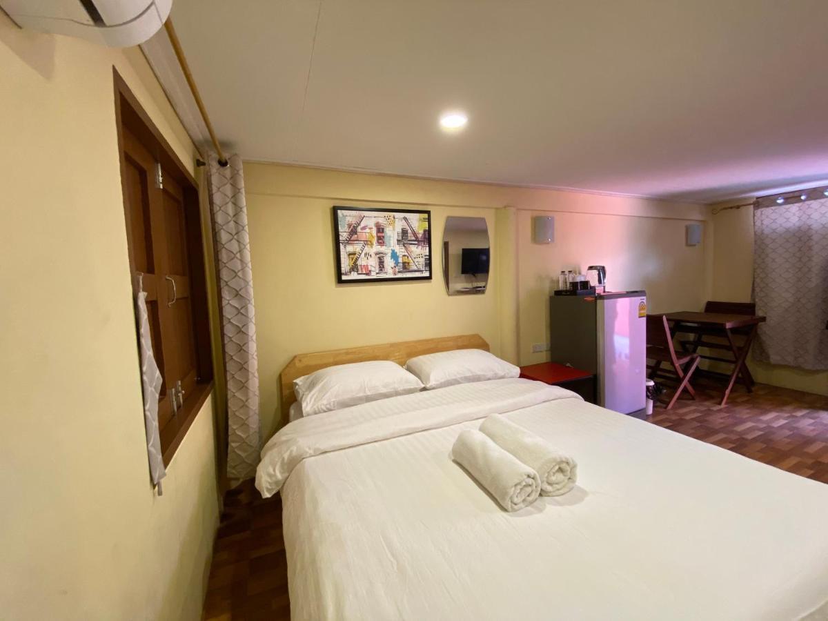 Bed In Beyt Boutique Hotel Nonthaburi Buitenkant foto