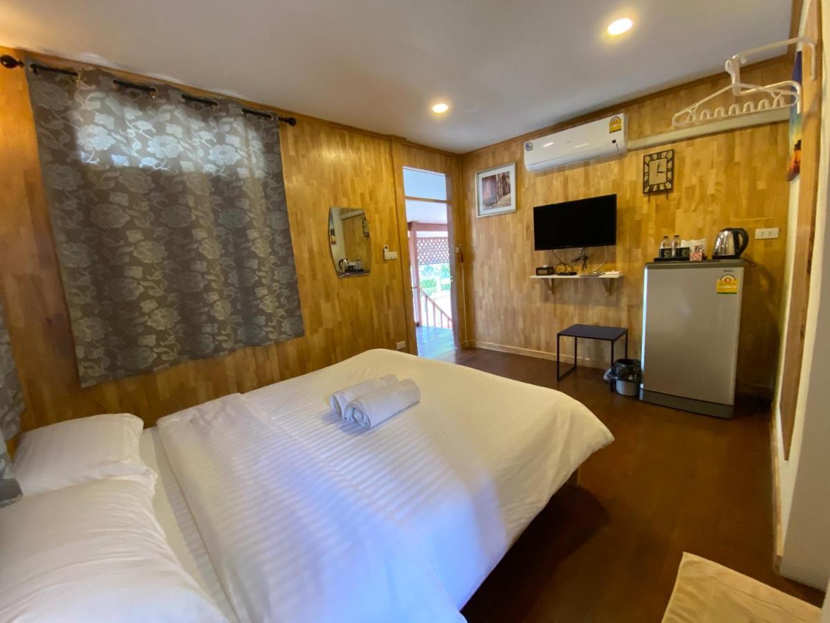 Bed In Beyt Boutique Hotel Nonthaburi Buitenkant foto