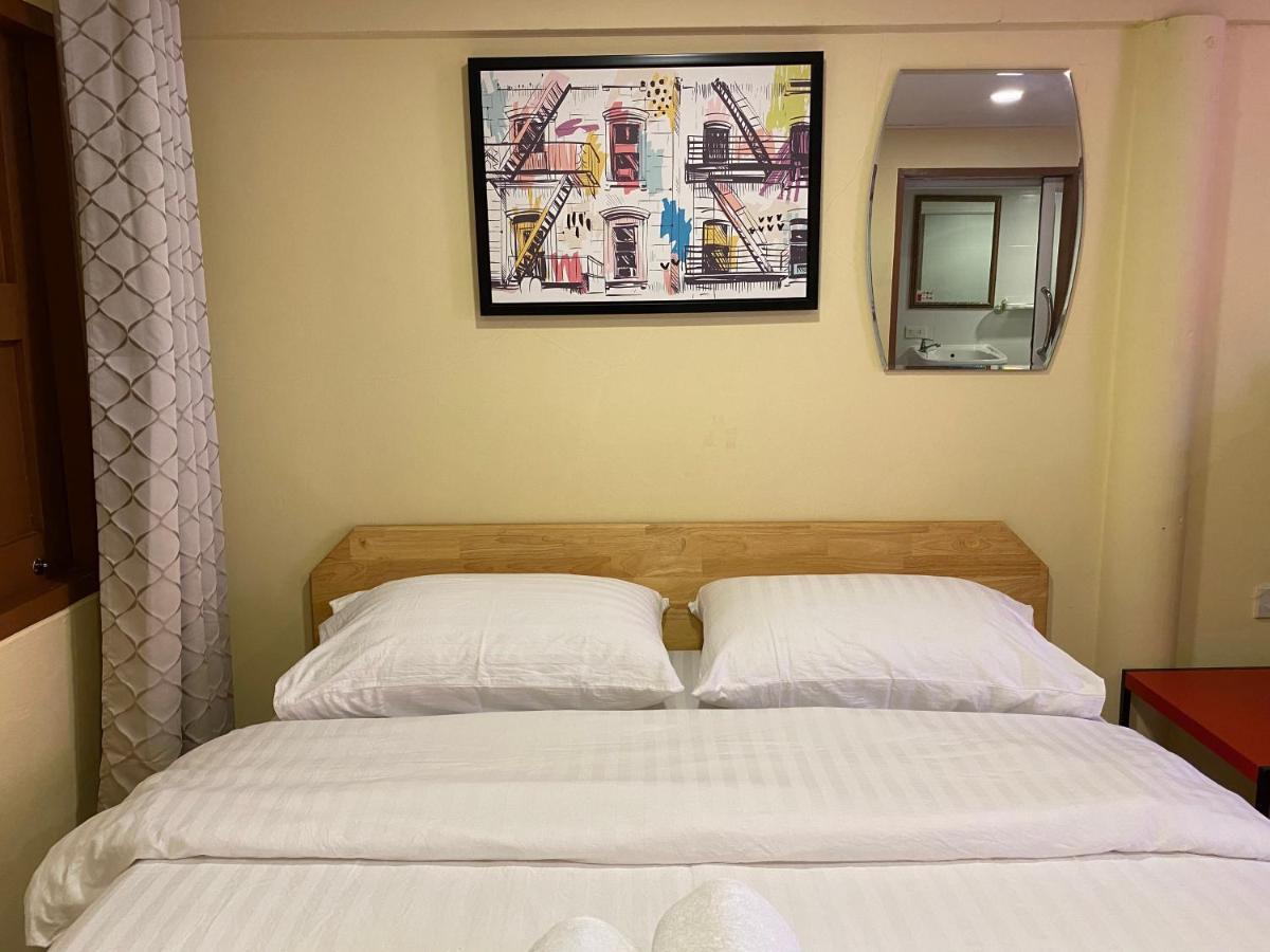 Bed In Beyt Boutique Hotel Nonthaburi Buitenkant foto