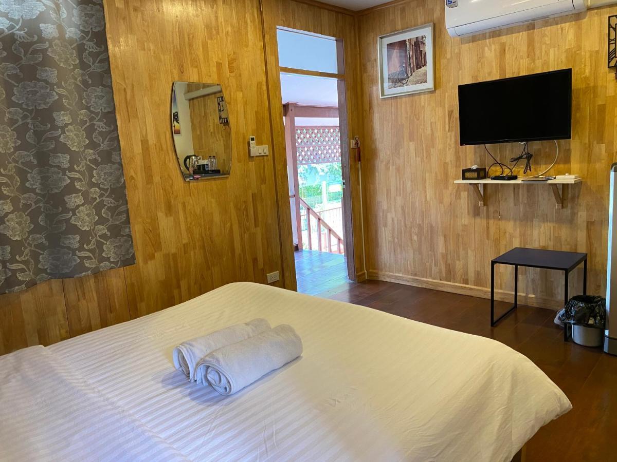 Bed In Beyt Boutique Hotel Nonthaburi Buitenkant foto