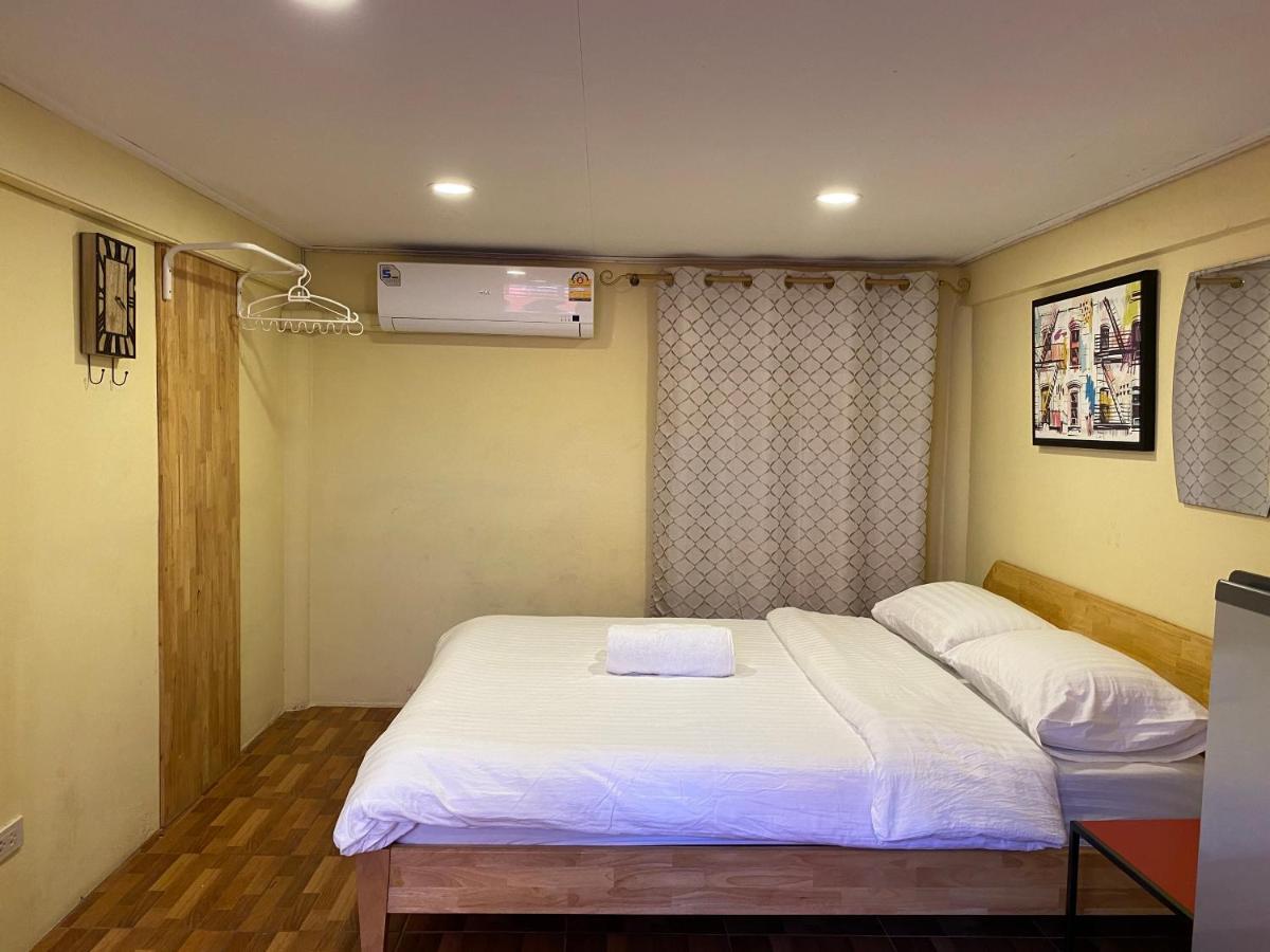 Bed In Beyt Boutique Hotel Nonthaburi Buitenkant foto