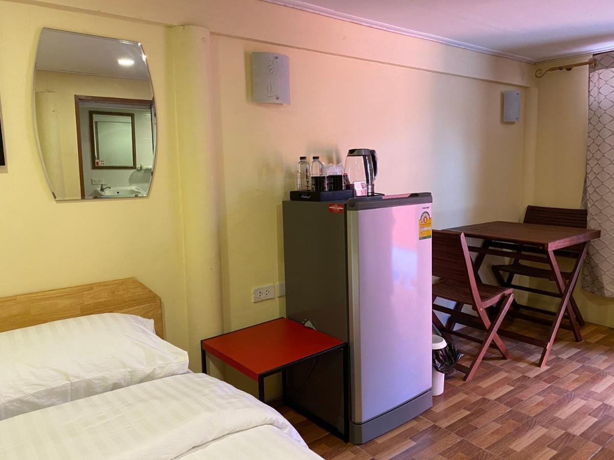 Bed In Beyt Boutique Hotel Nonthaburi Buitenkant foto